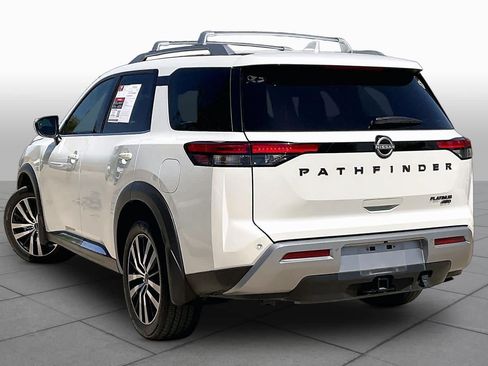 Used 2024 Nissan Pathfinder Platinum AWD/4WD image 12