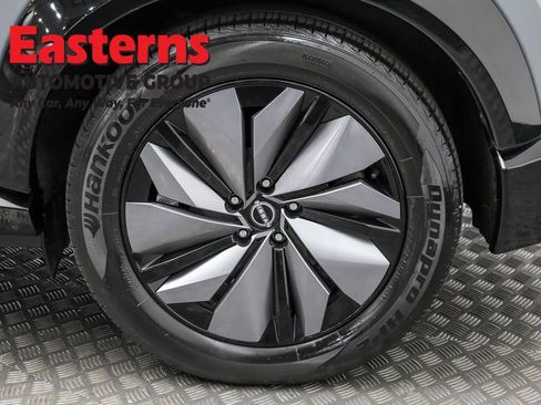 Used 2024 Nissan Ariya AWD image 32