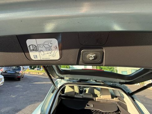 Used 2014 Ford C-MAX Energi SEL w/ Equipment Group 303A FWD image 14