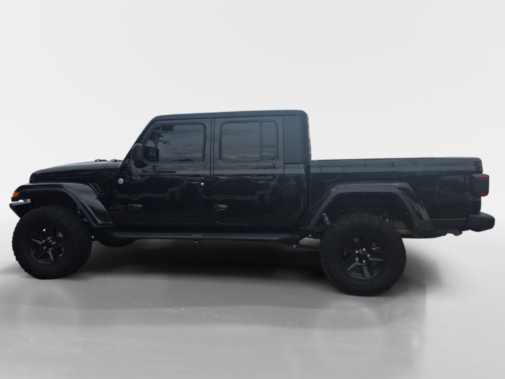 Used 2021 Jeep Gladiator Sport AWD/4WD image 2