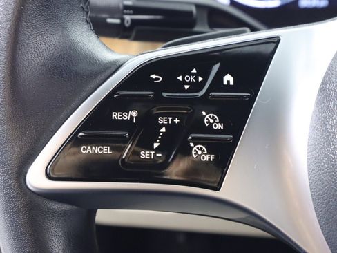 Used 2022 Mercedes-Benz C 300 Sedan image 12