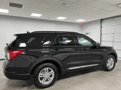 Used 2024 Ford Explorer XLT w/ Equipment Group 202A image 11
