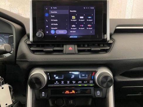 Used 2023 Toyota RAV4 LE AWD/4WD image 14