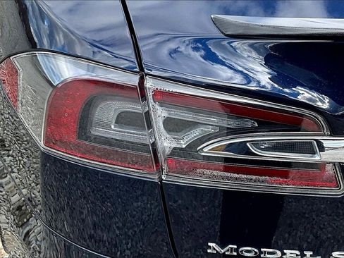 Used 2015 Tesla Model S P85D image 27