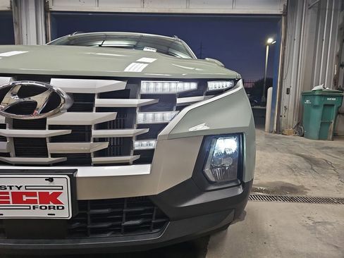 Used 2023 Hyundai Santa Cruz SEL Premium image 32