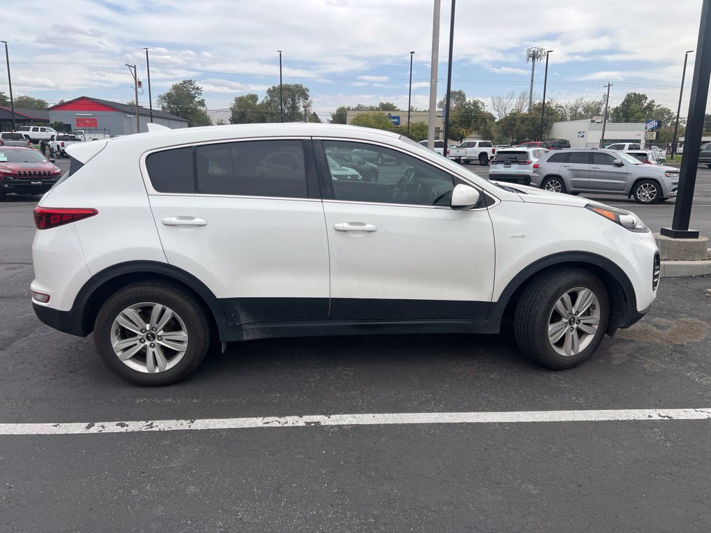 Used 2018 Kia Sportage LX AWD/4WD image 3