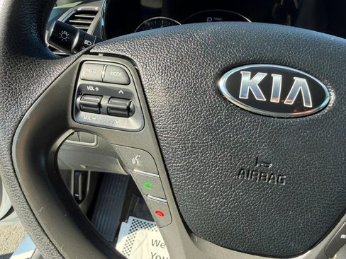 Used 2018 Kia Forte LX FWD image 19