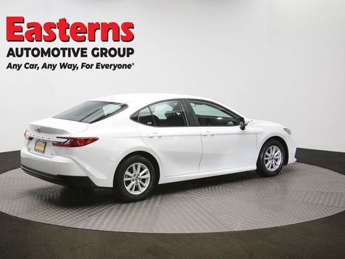 Used 2025 Toyota Camry LE FWD image 40