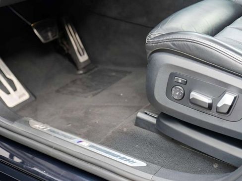 Used 2021 BMW X6 xDrive40i w/ M Sport Package image 43