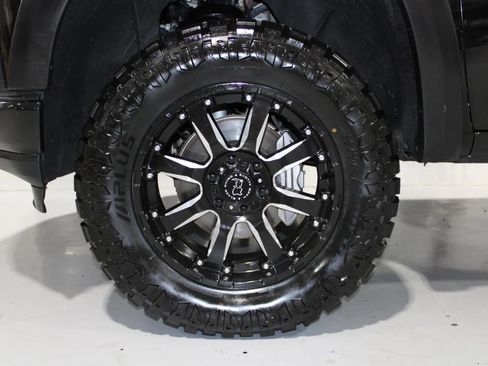Used 2020 Chevrolet Silverado 1500 W/T w/ WT Value Package AWD/4WD image 8