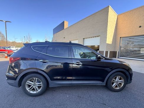 Used 2017 Hyundai Santa Fe Sport w/ 2.4L Value Package 06 image 8