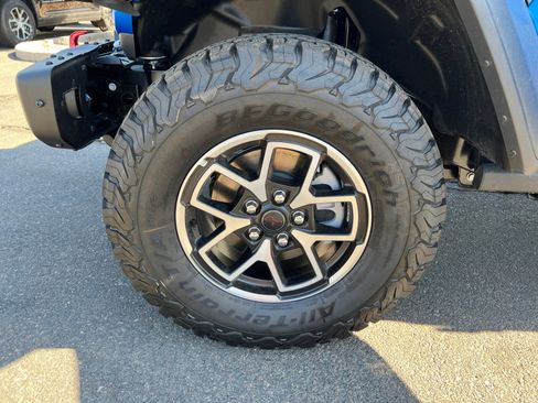 New 2025 Jeep Wrangler Rubicon w/ Steel Bumper Group image 26