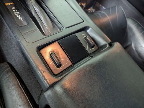 Used 1996 Chevrolet Corvette Coupe image 20