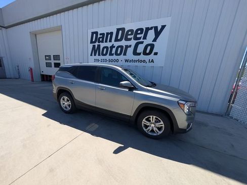 Used 2024 GMC Terrain SLE AWD/4WD image 20