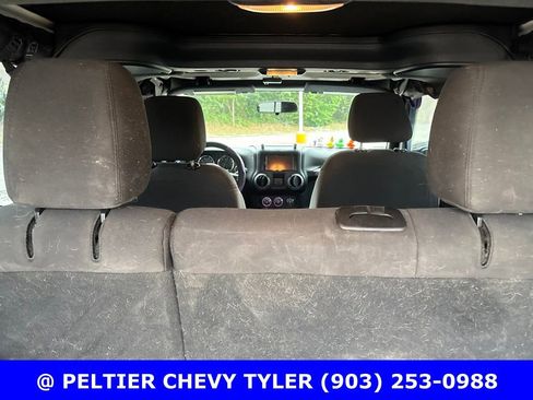 Used 2017 Jeep Wrangler Unlimited Sport w/ Connectivity Group AWD/4WD image 20