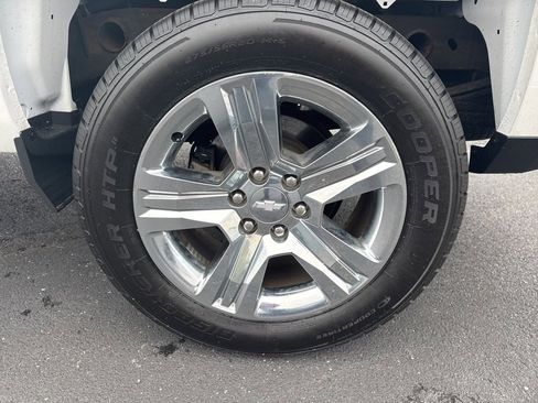 Used 2018 Chevrolet Silverado 1500 Custom w/ Custom Value Package image 9