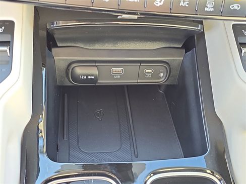 New 2025 Kia Telluride EX w/ EX Captain's Chair Package image 28