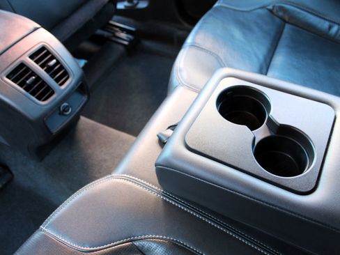 Used 2016 Ford Taurus Limited image 17