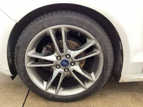 Used 2015 Ford Fusion Titanium FWD image 5