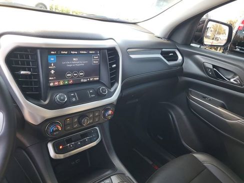 Used 2022 GMC Acadia SLT w/ Elevation Edition image 26