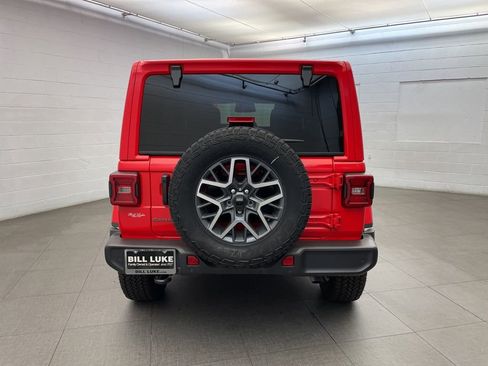 New 2025 Jeep Wrangler Sahara image 4