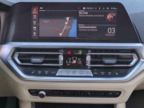 Used 2022 BMW 330i Sedan w/ Driving Assistance Package image 17