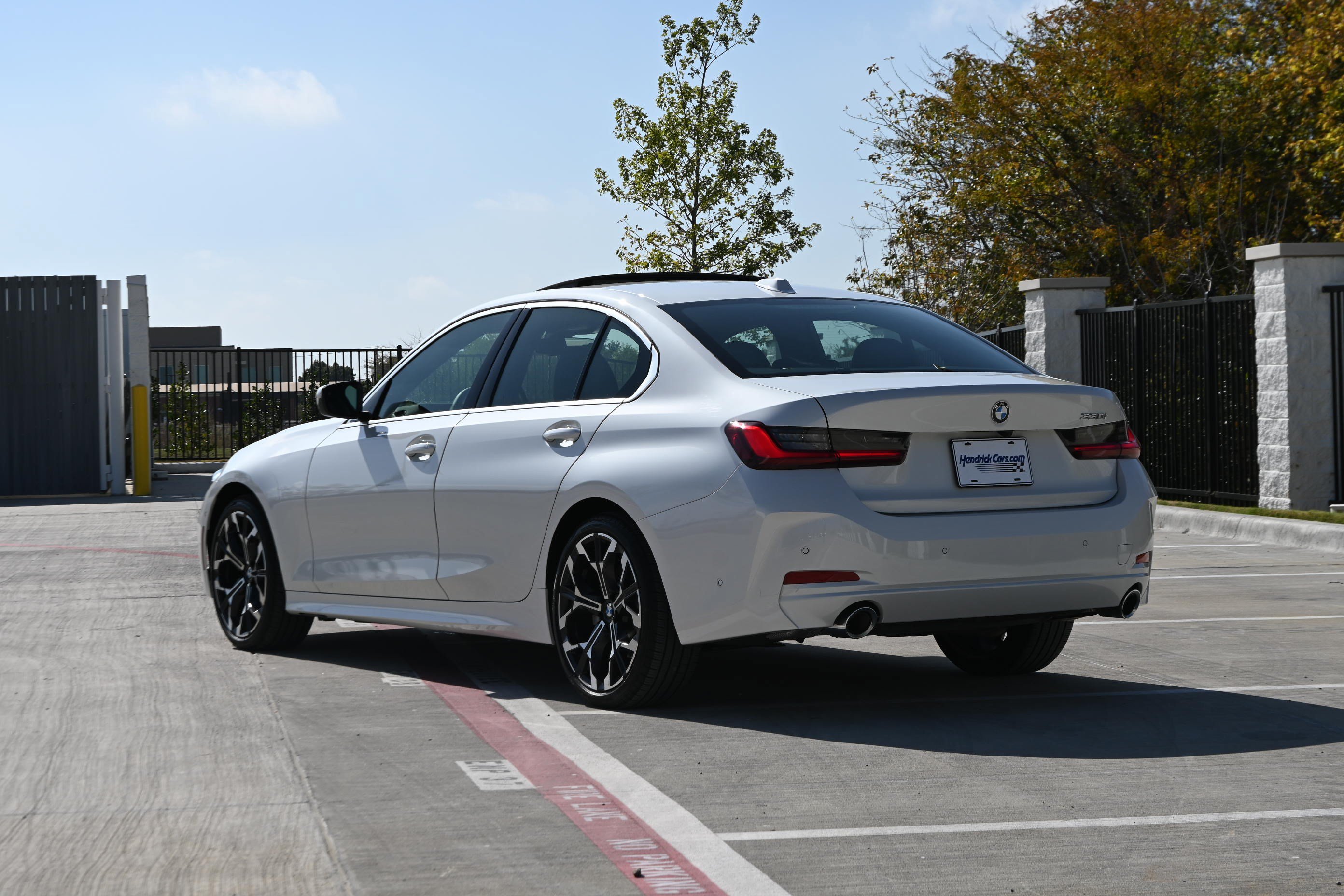 Used 2026 BMW 330i Sedan RWD image 7