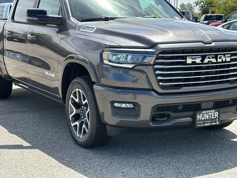 New 2026 RAM 1500 Laramie AWD/4WD image 11