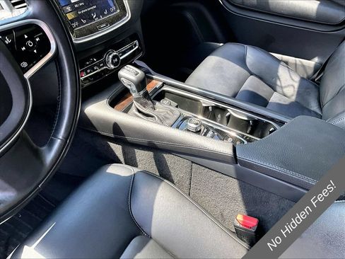 Used 2018 Volvo XC90 T5 Momentum w/ Convenience Package AWD/4WD image 13