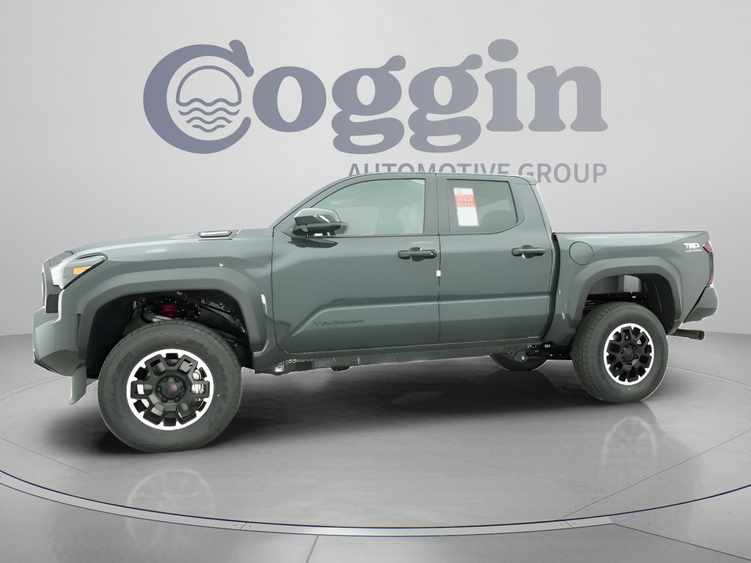 New 2025 Toyota Tacoma TRD Off-Road AWD/4WD image 5