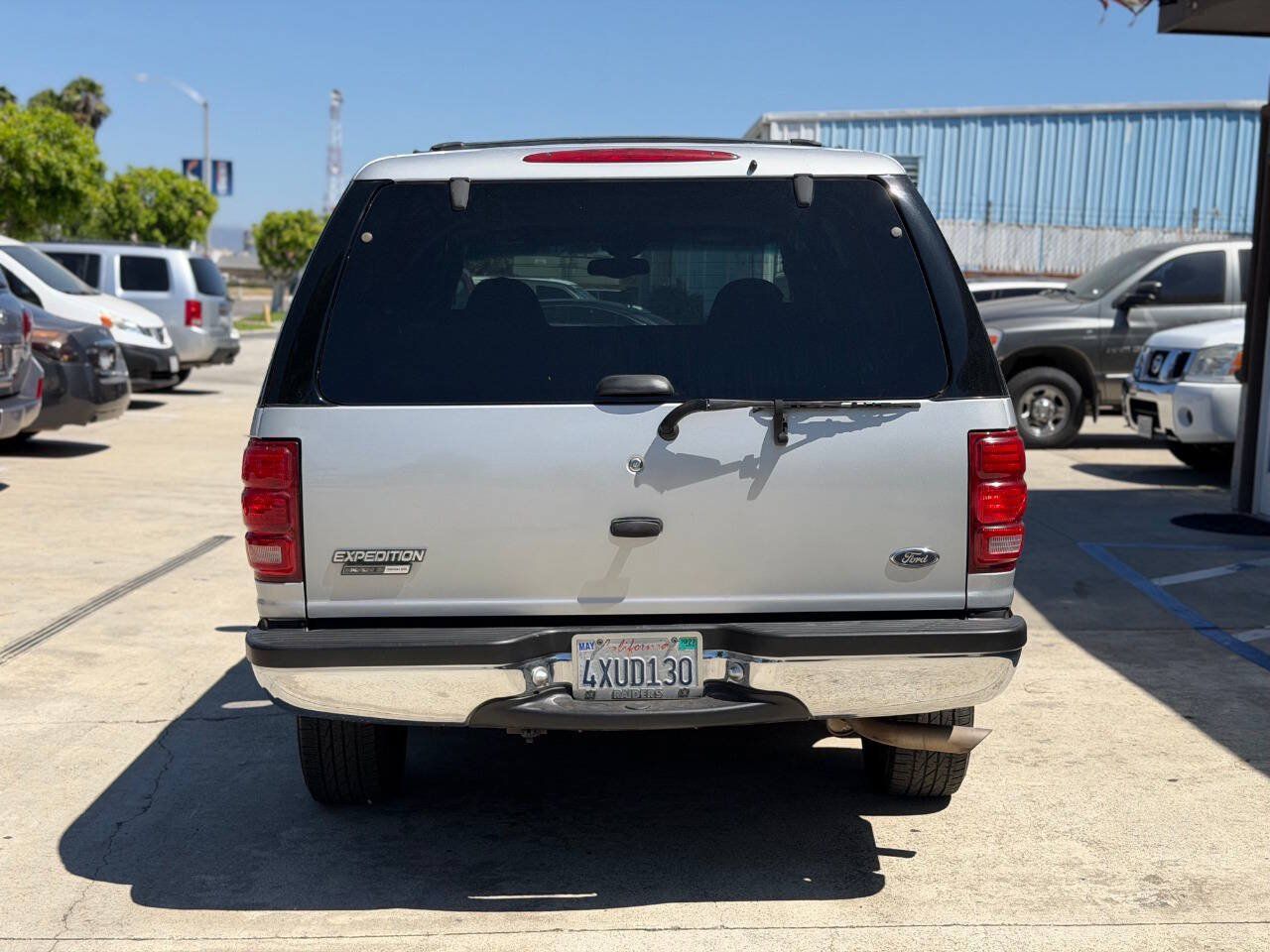 Used 2002 Ford Expedition XLT RWD image 9