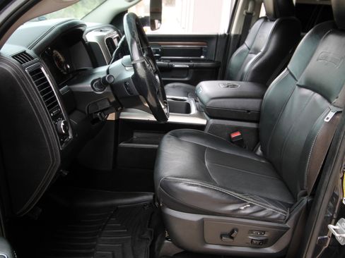 Used 2018 RAM 3500 Laramie w/ Convenience Group AWD/4WD image 23