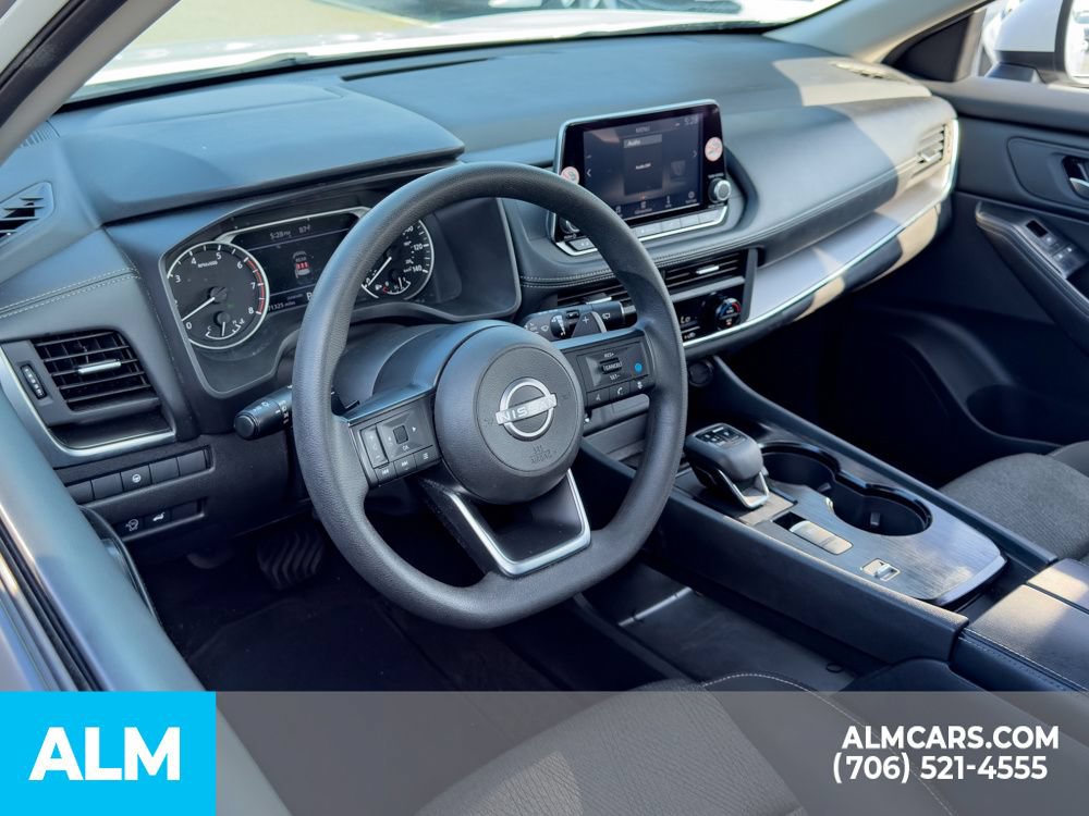 Used 2024 Nissan Rogue SV FWD image 6