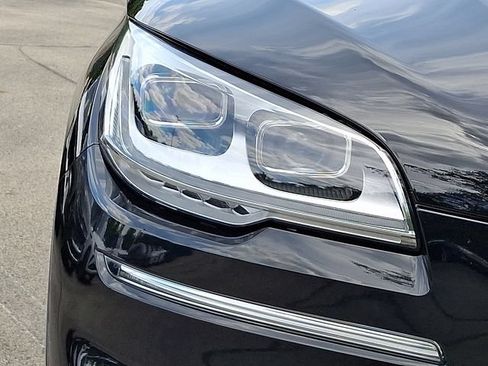 Certified 2024 Lincoln Aviator Reserve w/ Equipment Group 201A AWD/4WD image 9