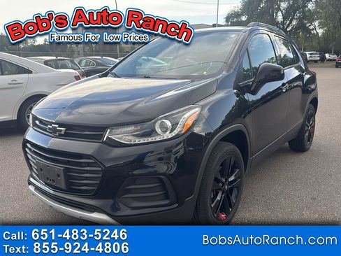 Used 2018 Chevrolet Trax LT w/ Sun & Sound Package AWD/4WD image 1