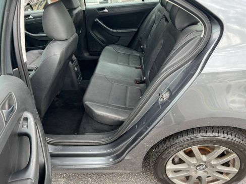 Used 2012 Volkswagen Jetta SE FWD image 20