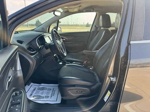 Used 2018 Buick Encore Preferred image 20