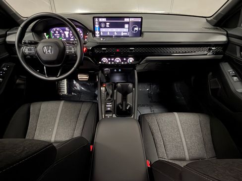 Used 2024 Honda Accord Sport image 34