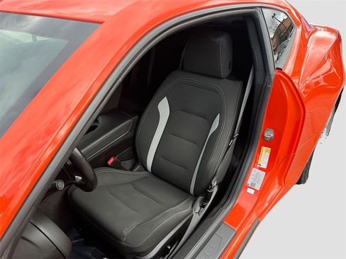 Used 2019 Chevrolet Camaro LT image 19