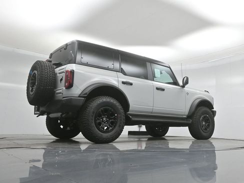 New 2026 Ford Bronco Outer Banks w/ Sasquatch Package AWD/4WD image 46