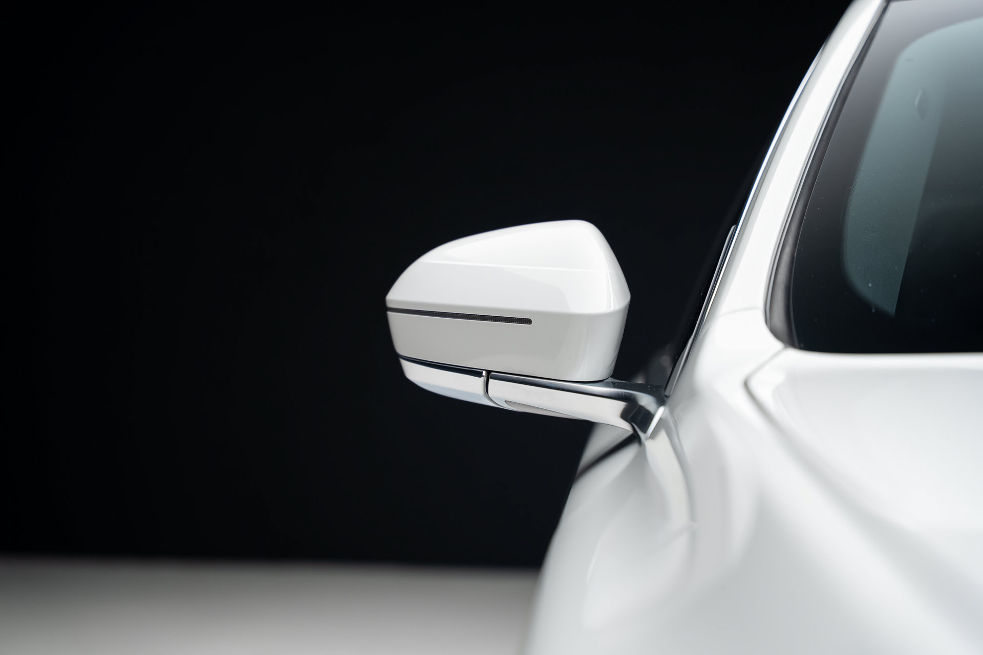 Used 2024 BMW i7 eDrive50 w/ Executive Package RWD image 15