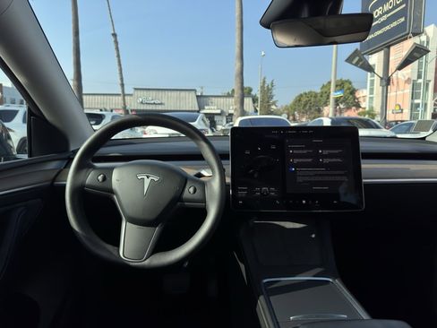 Used 2024 Tesla Model Y Long Range image 24