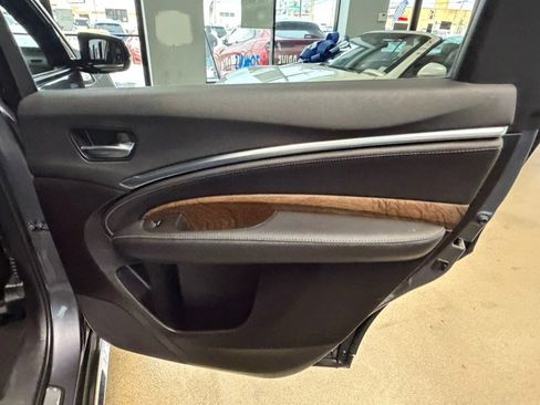 Used 2020 Acura MDX SH-AWD w/Technology Pkg image 36