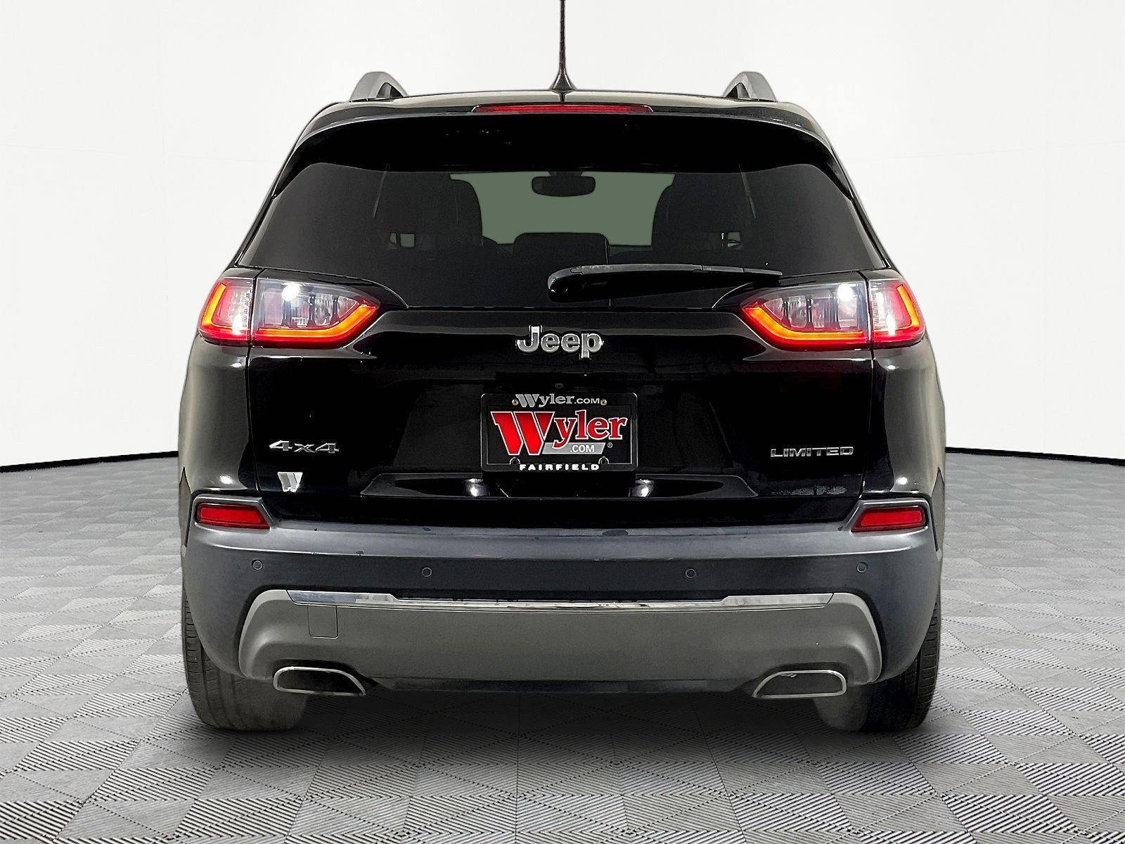 Used 2019 Jeep Cherokee Limited AWD/4WD image 5