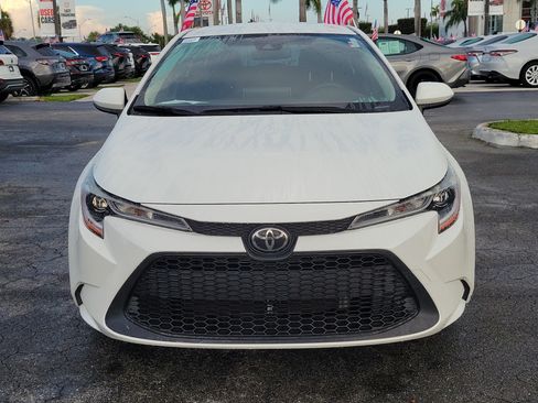 Used 2021 Toyota Corolla LE FWD image 4