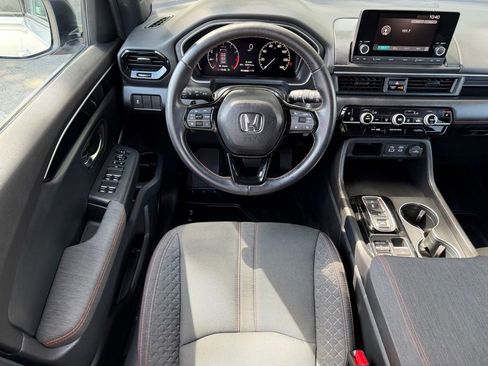 Used 2024 Honda Pilot Sport image 15