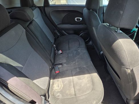 Used 2018 Kia Soul + FWD image 11