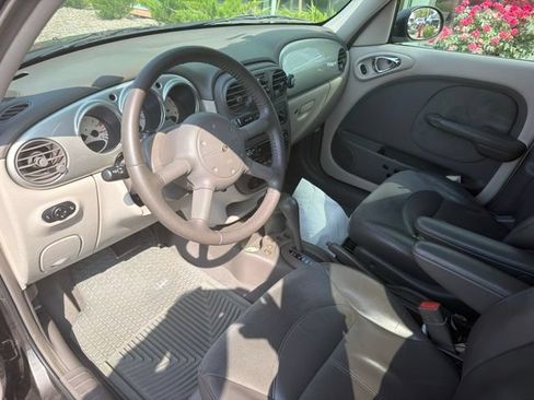 Used 2002 Chrysler PT Cruiser Limited FWD image 6
