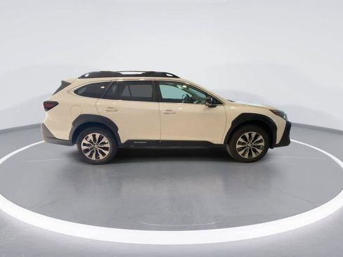Used 2024 Subaru Outback Limited AWD/4WD image 9
