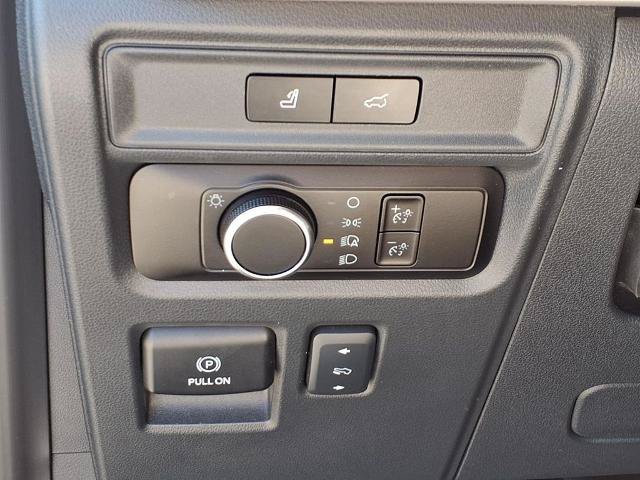 Certified 2024 Ford Expedition XLT AWD/4WD image 18